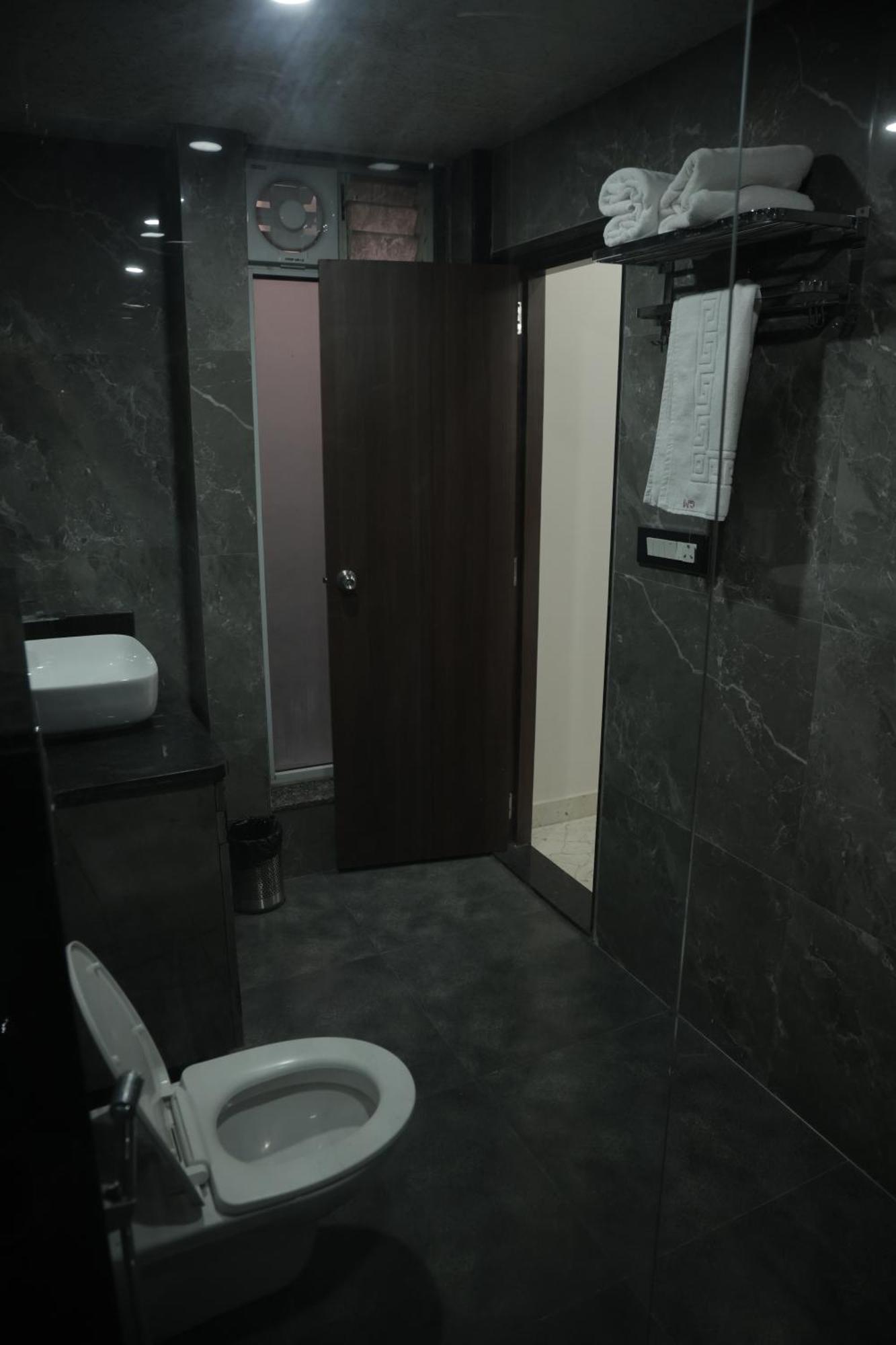 Hotel The Rainbow Inn Ουνταϊπούρ Εξωτερικό φωτογραφία
